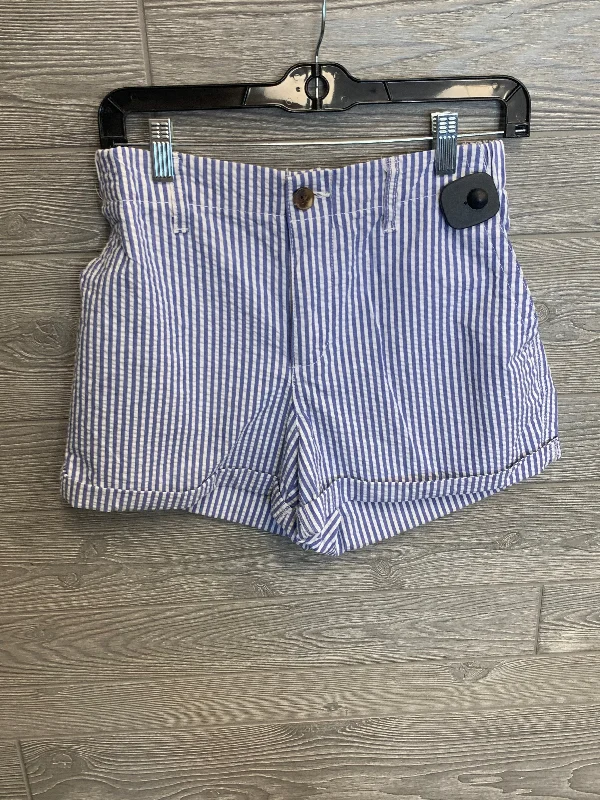 women's everyday shortsStriped Pattern Shorts Old Navy, Size 4