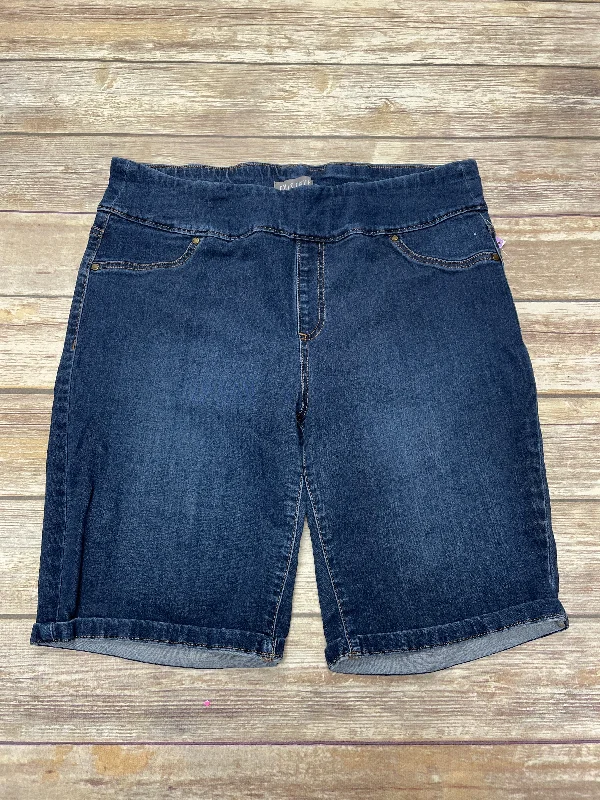 women's trendy shortsBlue Denim Shorts Falls Creek, Size 1x