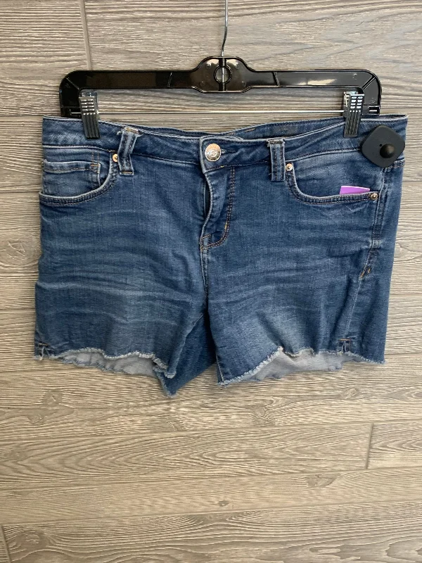 women's hot shortsBlue Denim Shorts Seven 7, Size 4