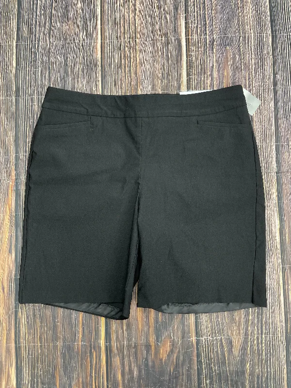 women's elegant shortsBlack Shorts Chicos, Size L