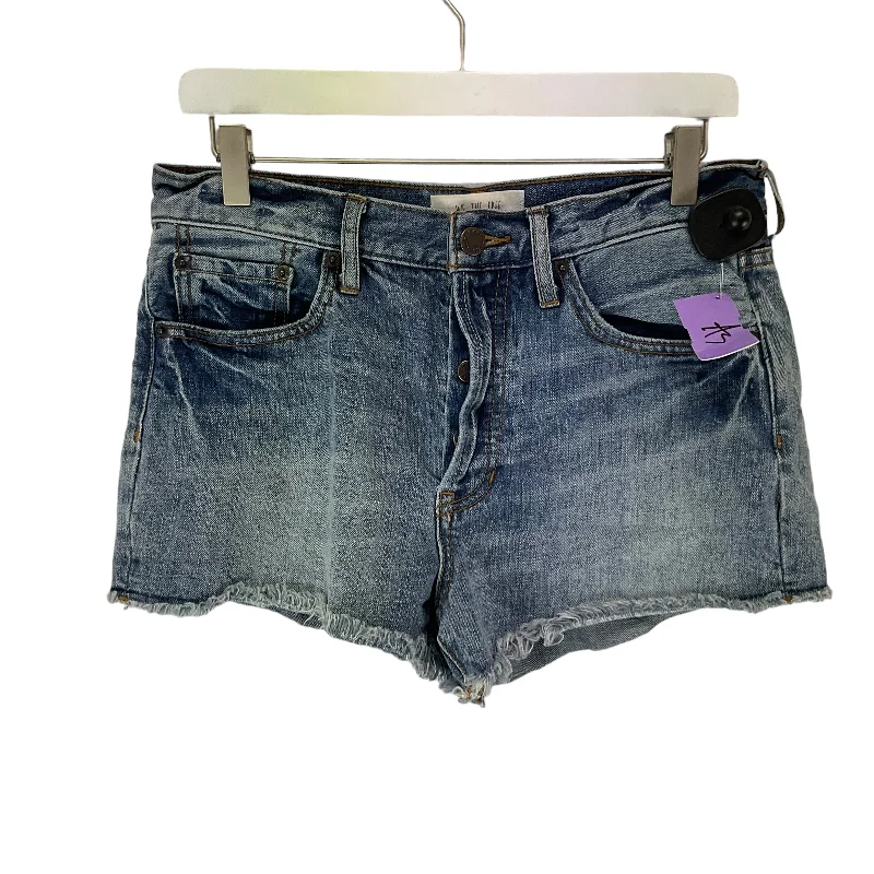 women's casual shortsBlue Denim Shorts We The Free, Size 8