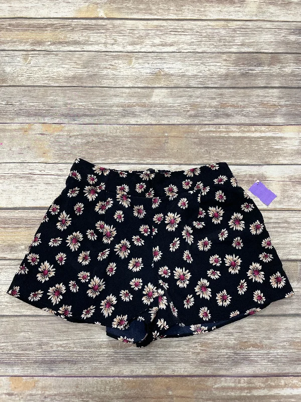 women's affordable shortsFloral Print Shorts Charlotte Russe, Size L