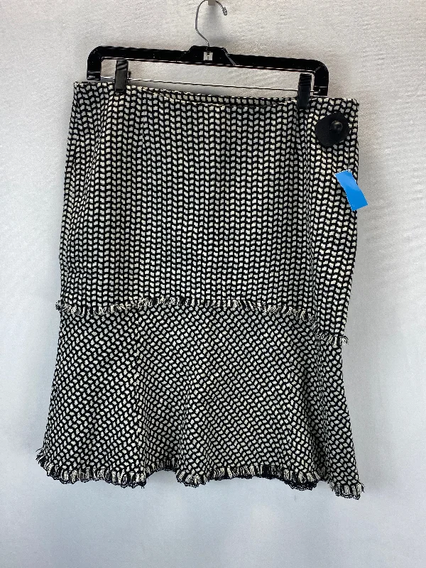 women's button-down skirtsSkirt Midi By White House Black Market  Size: 12