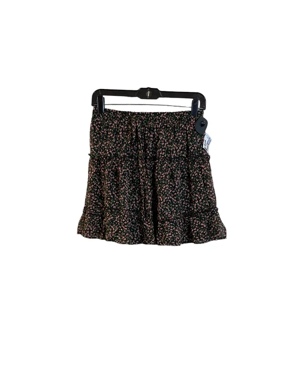 women's pencil pleat skirtsSkirt Mini & Short By Sienna Sky  Size: M