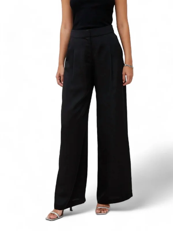 women's adventure pantsHarlow Sateen Trouser In Black