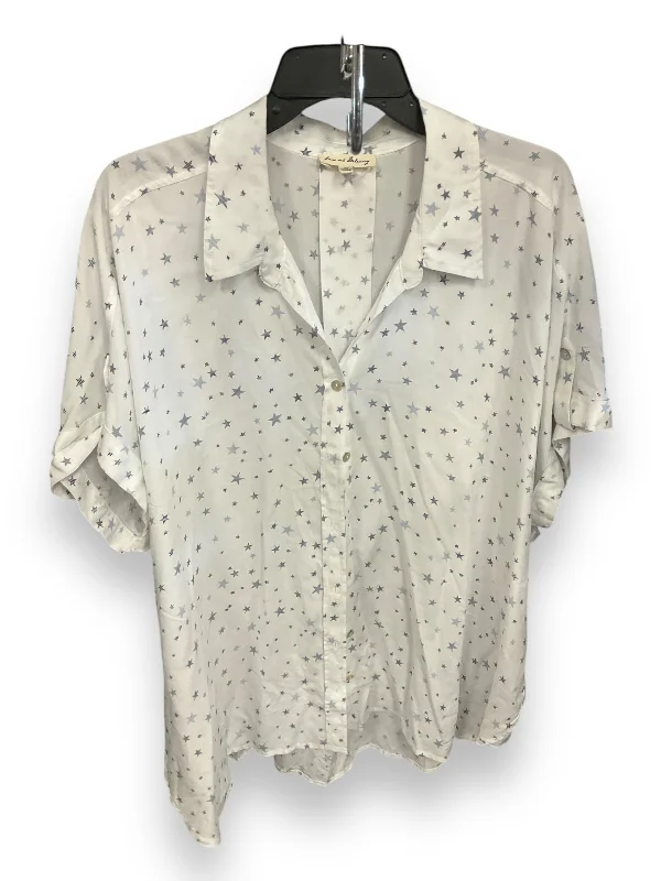 women's tops for those who love to experiment with fashionTop Short Sleeve By Jane And Delancey In White, Size: 2x