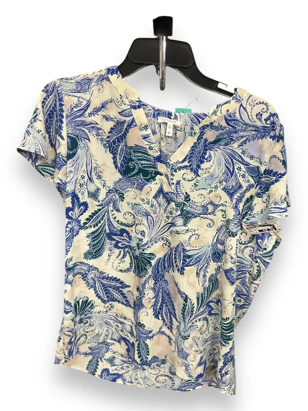 women's tops for those who want to stay cool and chic during warmer weatherTop Short Sleeve By Maurices In Floral Print, Size: M