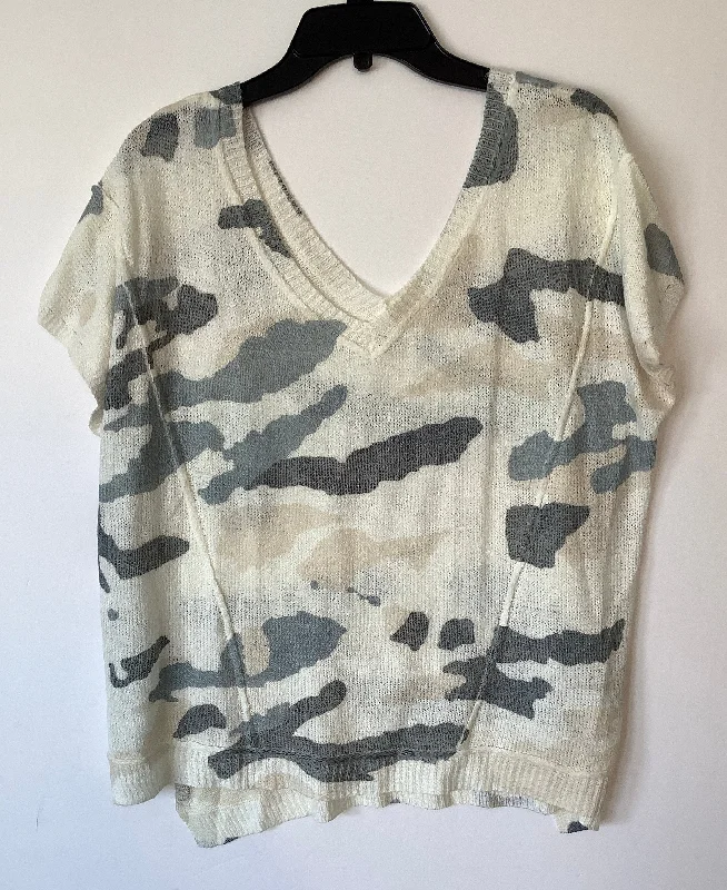 women's tops with spaghetti straps and deep V-necksTop Short Sleeve By Pol In Camouflage Print, Size: S