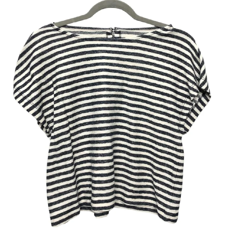 women's tops for those who want to wear pieces that are both comfortable and stylishTop Short Sleeve Designer By Alice + Olivia In Black & White, Size: M