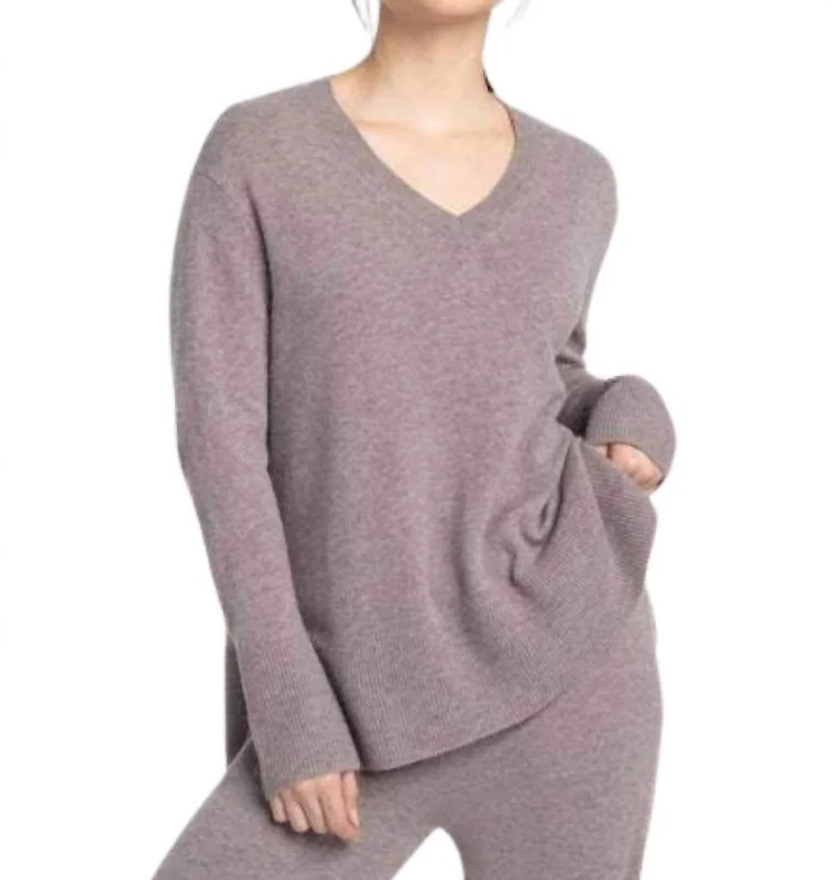 Thick SweatersV Neck Sweater In Plum