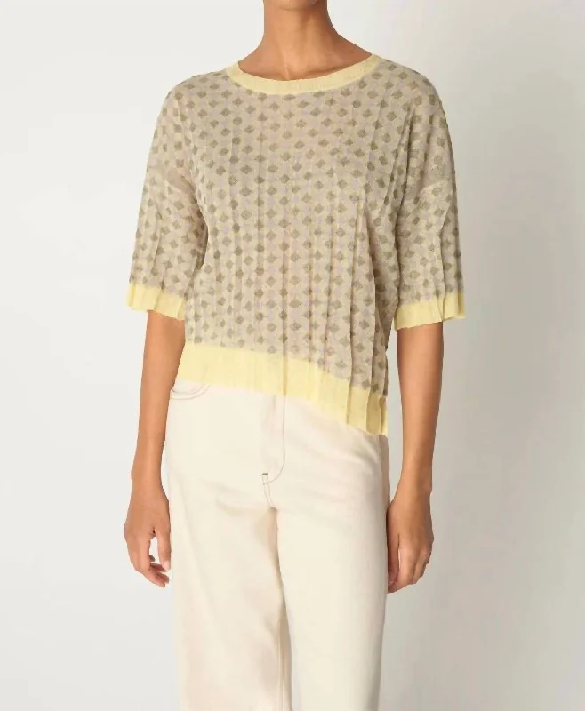 Soft Thick Cashmere SweatersVictorine Sweater In Yellow Jacquard